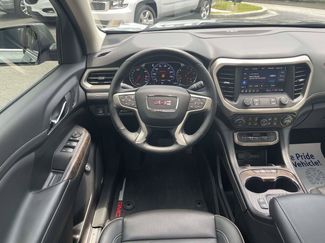 Used 2023 GMC Acadia Denali w/ Denali Ultimate Package FWD video 2