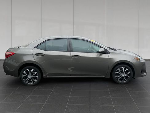 Used 2019 Toyota Corolla LE FWD image 6