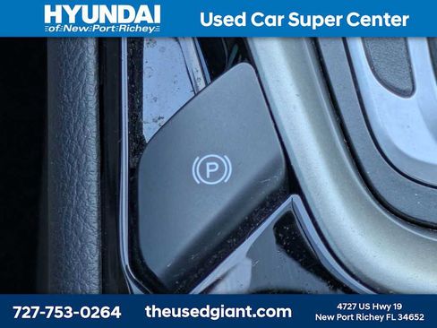 Used 2014 Ford Fusion SE FWD image 23