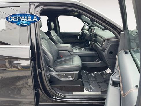 Certified 2023 Ford Expedition Platinum image 19