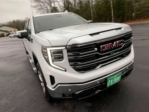 New 2026 GMC Sierra 1500 SLT w/ SLT Premium Package image 3