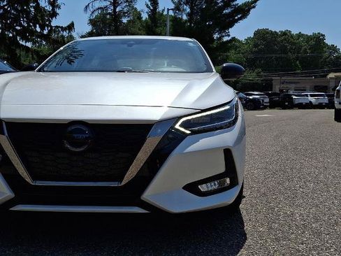 Certified 2023 Nissan Sentra SR w/ SR Premium Package FWD image 11
