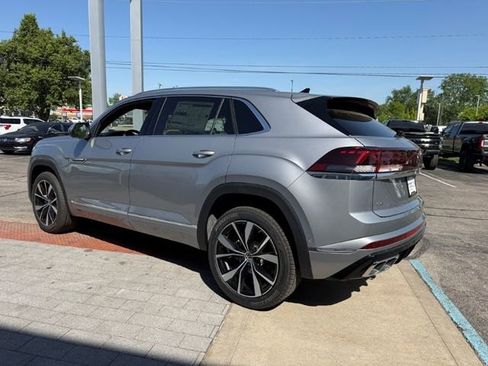 New 2026 Volkswagen Atlas Cross Sport SEL Premium R-Line AWD/4WD image 4