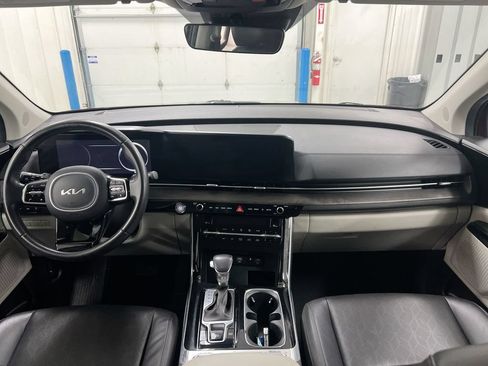 Used 2024 Kia Carnival SX FWD image 10