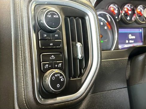Used 2021 Chevrolet Silverado 3500 LT image 13
