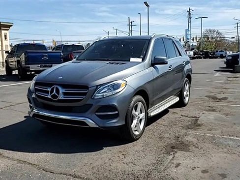 Used 2011 Hyundai Tucson Limited w/ Premium Pkg 3 image 3