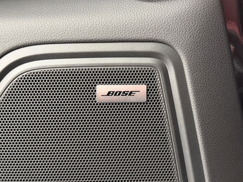 New 2026 Porsche Macan image 30