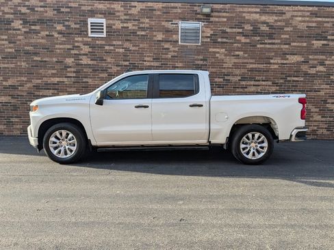 Used 2022 Chevrolet Silverado 1500 Custom AWD/4WD image 5