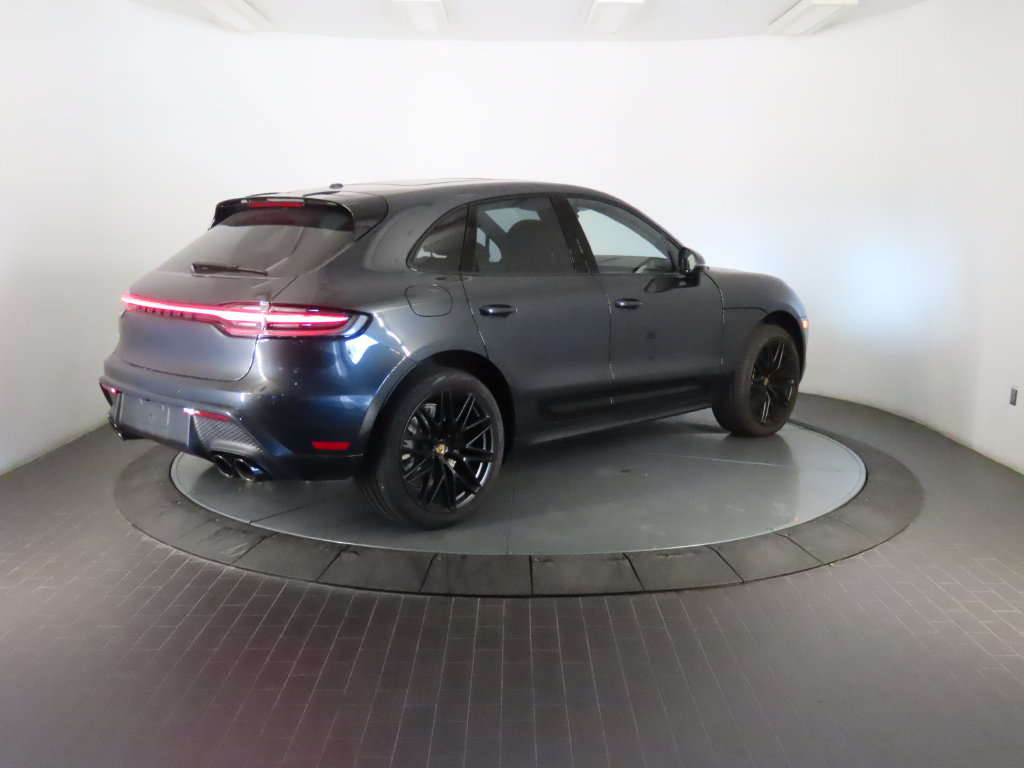 Certified 2026 Porsche Macan GTS AWD/4WD image 7