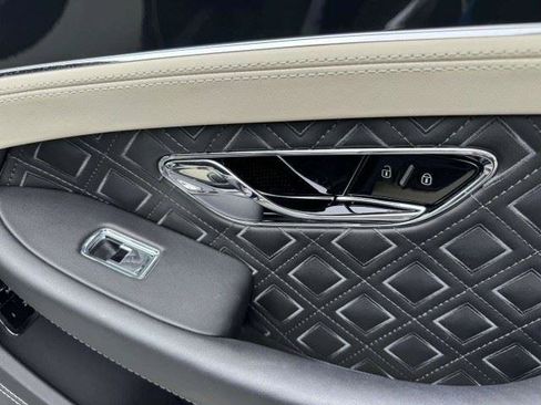 Used 2022 Bentley Continental GT AWD/4WD image 56