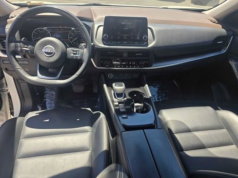 Used 2023 Nissan Rogue SV w/ SV Premium B Package FWD image 20