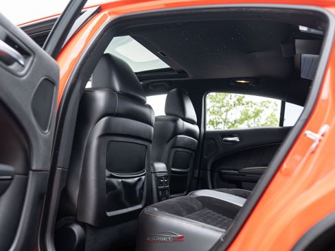 Used 2018 Dodge Charger R/T RWD image 21