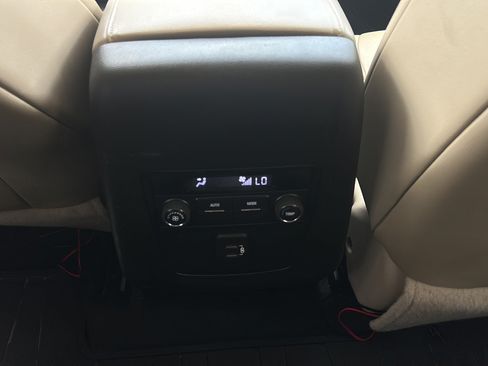 Used 2020 Buick Enclave Essence FWD image 22