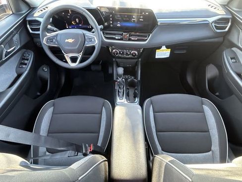 New 2026 Chevrolet TrailBlazer LT w/ Convenience Package FWD image 21