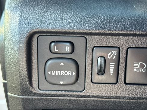 Used 2021 Toyota 4Runner TRD Off-Road Premium w/ Moonroof Package AWD/4WD image 41