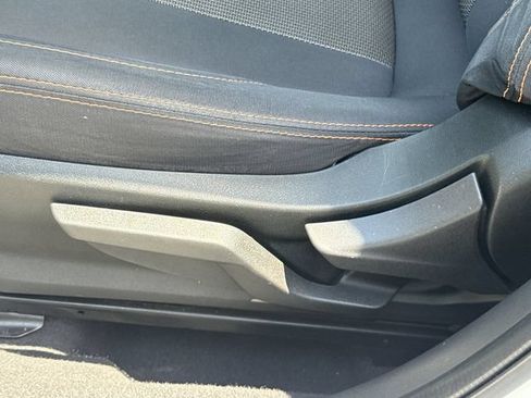 Used 2018 Subaru Crosstrek 2.0i Premium AWD/4WD image 27