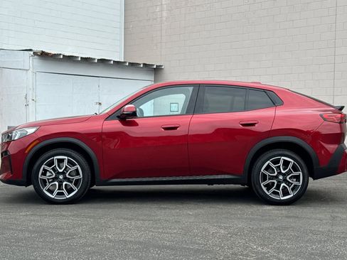 Used 2024 BMW X2 xDrive28i image 9