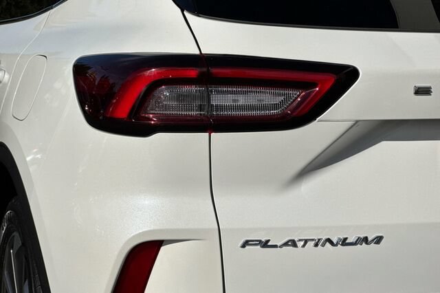 Certified 2023 Ford Escape Platinum FWD image 28