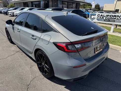 Used 2025 Honda Civic Sport image 3