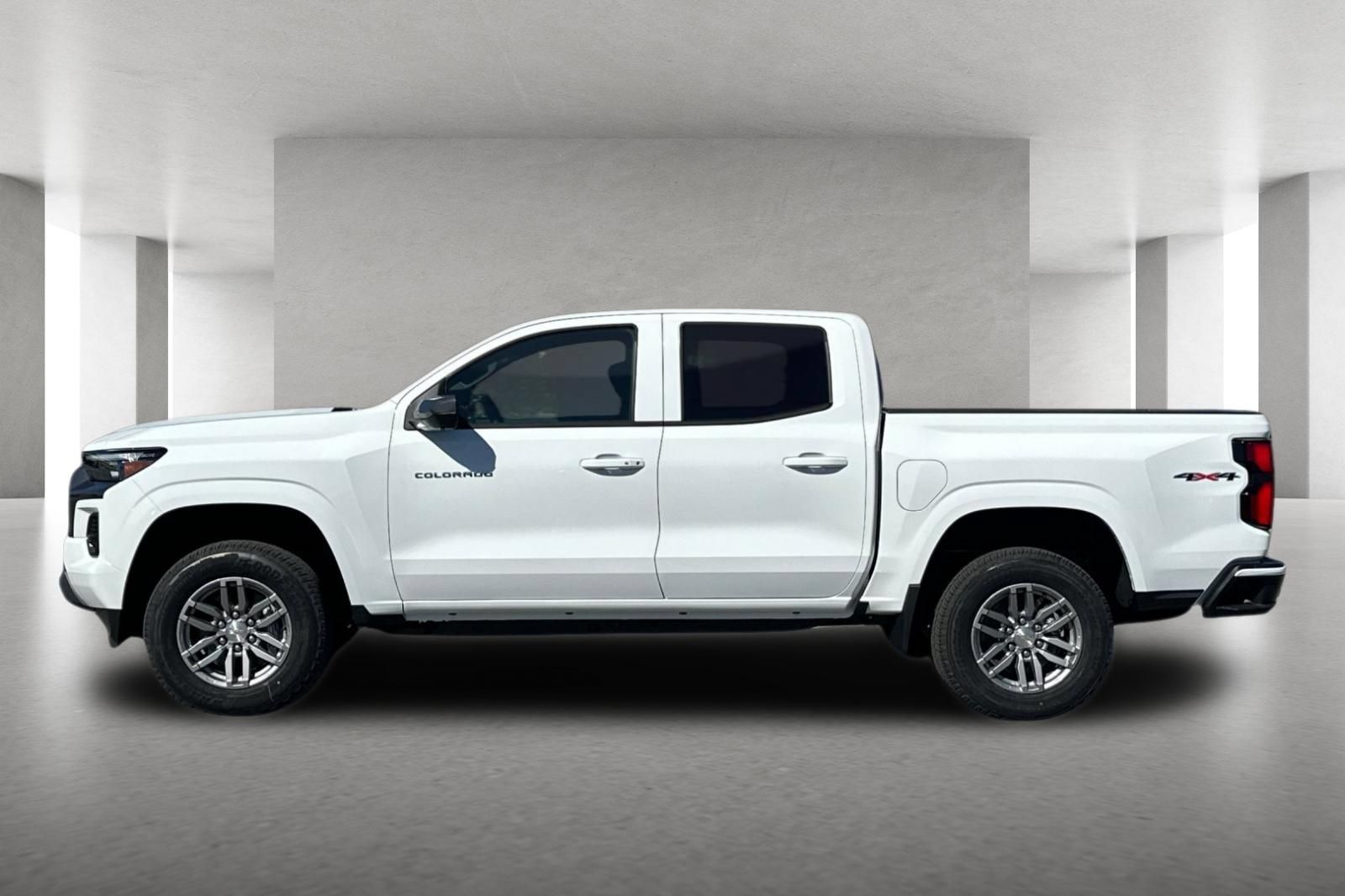 New 2026 Chevrolet Colorado LT w/ LT Convenience Package AWD/4WD image 7