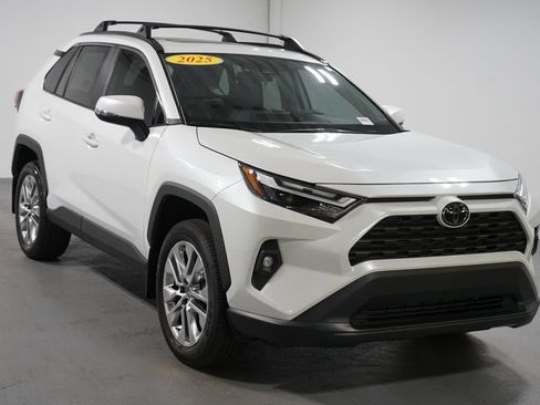 Certified 2025 Toyota RAV4 XLE Premium FWD image 3
