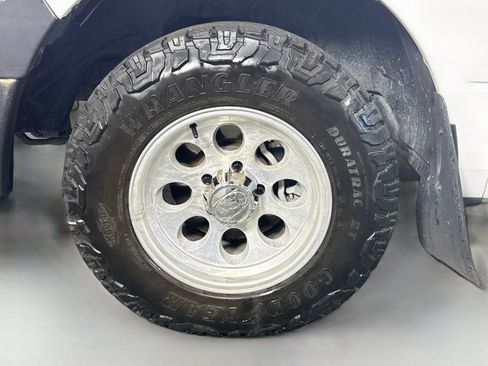 Used 2023 RAM 1500 Tradesman w/ Utility Group AWD/4WD image 37