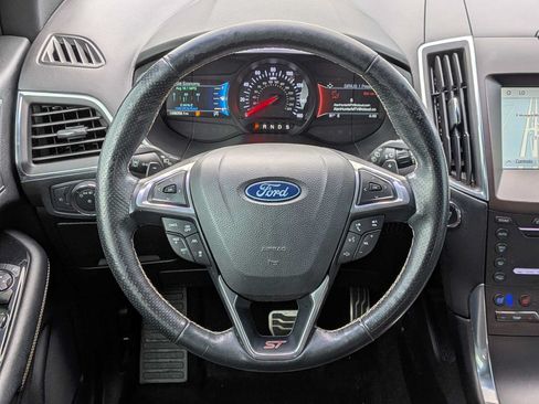 Used 2019 Ford Edge ST w/ Equipment Group 401A AWD/4WD image 21