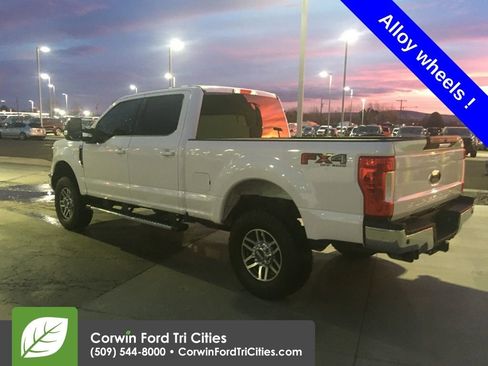 Used 2019 Ford F250 Lariat image 10