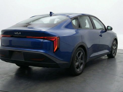 Used 2025 Kia K4 FWD image 9