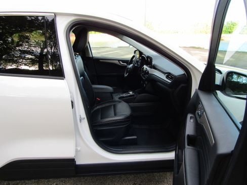 Certified 2022 Ford Escape SEL w/ Technology Package image 20