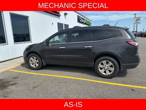 Used 2014 Chevrolet Traverse LT image 8