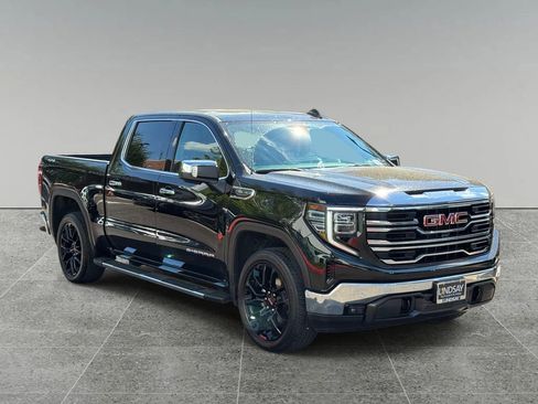 Used 2024 GMC Sierra 1500 SLT w/ SLT Premium Package image 9