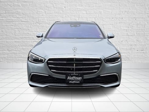 Used 2022 Mercedes-Benz S 580 4MATIC Sedan image 2
