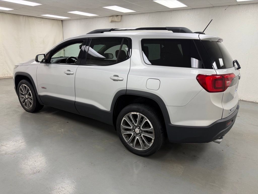 Used 2017 GMC Acadia SLT AWD/4WD image 3