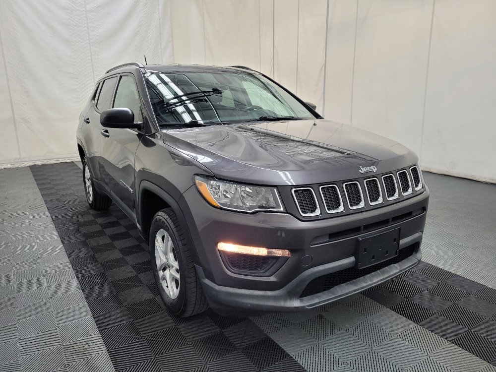 Used 2018 Jeep Compass Sport w/ Cold Weather Group AWD/4WD image 13