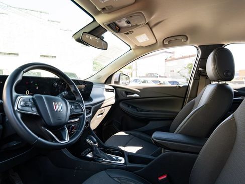 Used 2024 Buick Encore GX Preferred FWD image 28