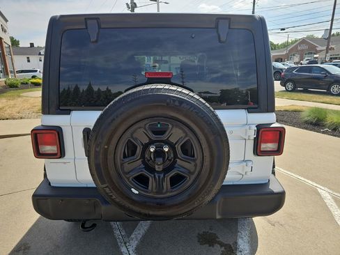 Used 2023 Jeep Wrangler Unlimited Sport AWD/4WD image 10