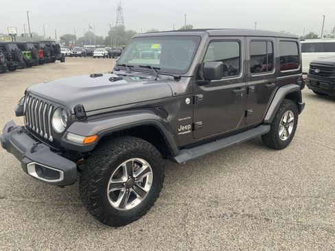 Used 2020 Jeep Wrangler Unlimited Sahara AWD/4WD image 4