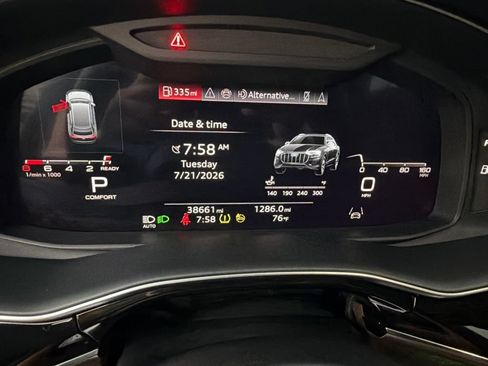 Used 2024 Audi Q8 Premium Plus AWD/4WD image 30
