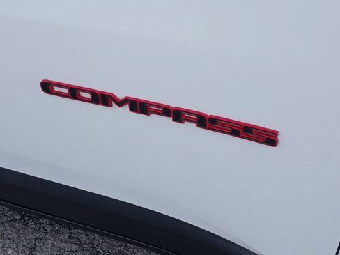 Used 2023 Jeep Compass Trailhawk AWD/4WD image 31