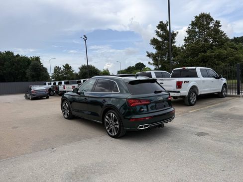 Used 2018 Audi SQ5 Premium Plus w/ S Sport Package AWD/4WD image 4