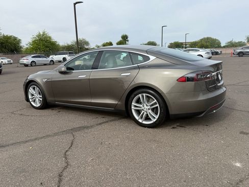 Used 2015 Tesla Model S AWD image 6