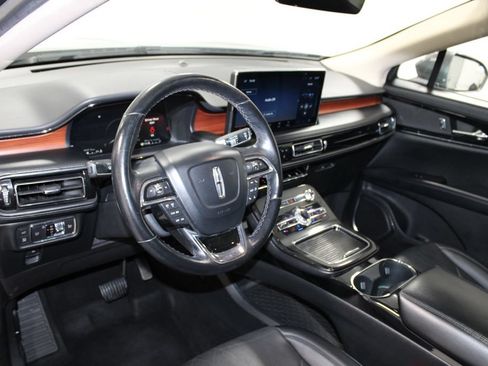 Used 2022 Lincoln Nautilus Reserve AWD/4WD image 24