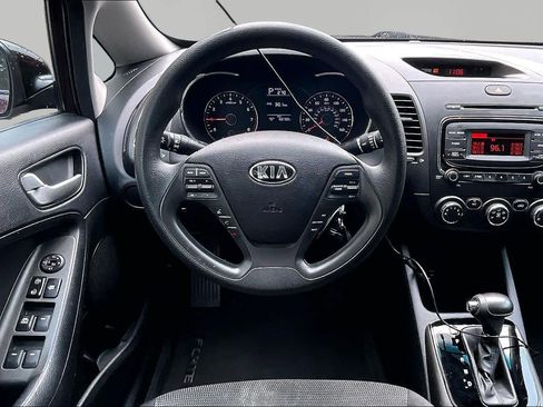 Used 2018 Kia Forte LX FWD image 5