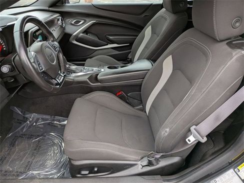 Used 2017 Chevrolet Camaro SS image 12