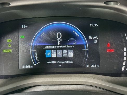 Used 2025 Toyota Camry SE FWD image 13