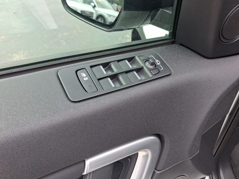 Used 2017 Land Rover Discovery Sport HSE AWD/4WD image 14