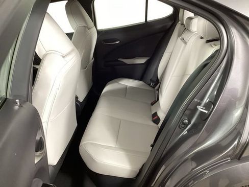 Used 2024 Lexus UX 250h AWD w/ Premium Package image 23