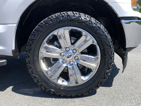 Used 2019 Ford F150 XLT w/ Equipment Group 302A Luxury AWD/4WD image 9