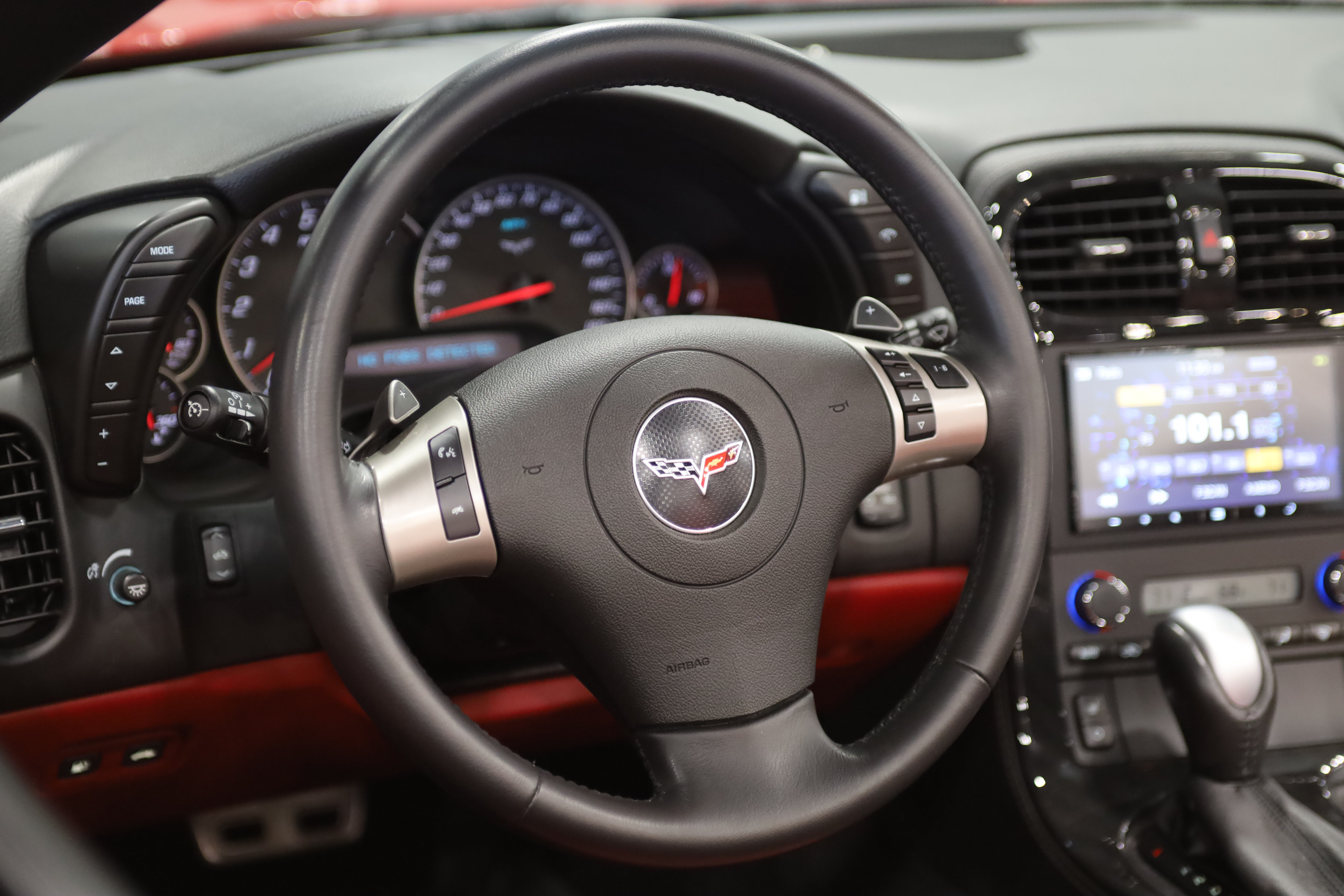 Used 2011 Chevrolet Corvette Grand Sport w/ Preferred Equipment Group RWD image 34